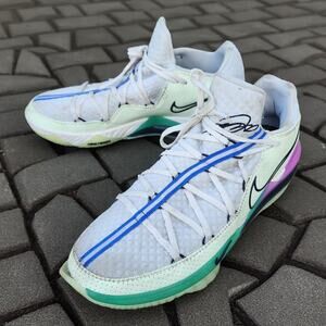 Nike LeBron 17 Low Glow In The Dark size 15